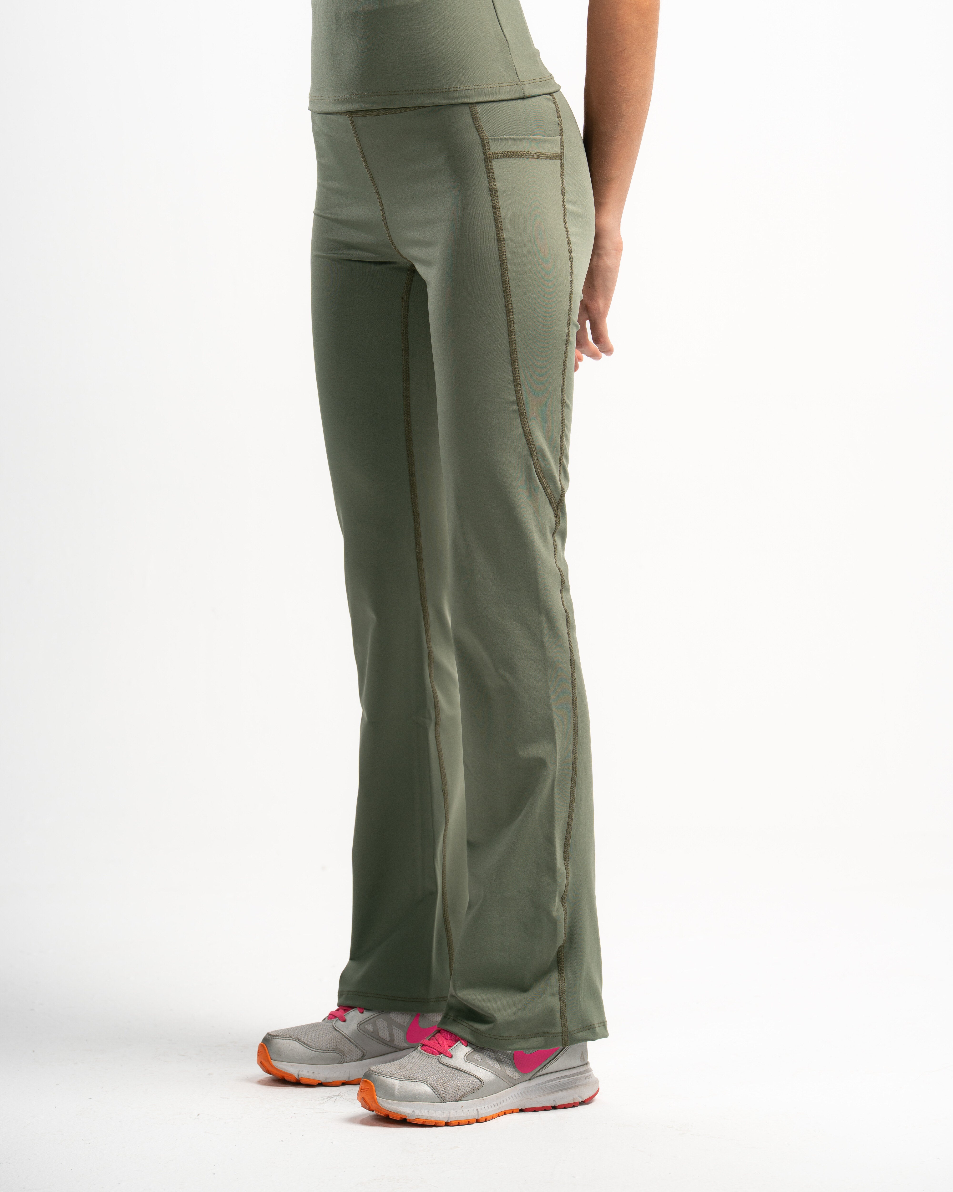 Pocketed Flared Leggings