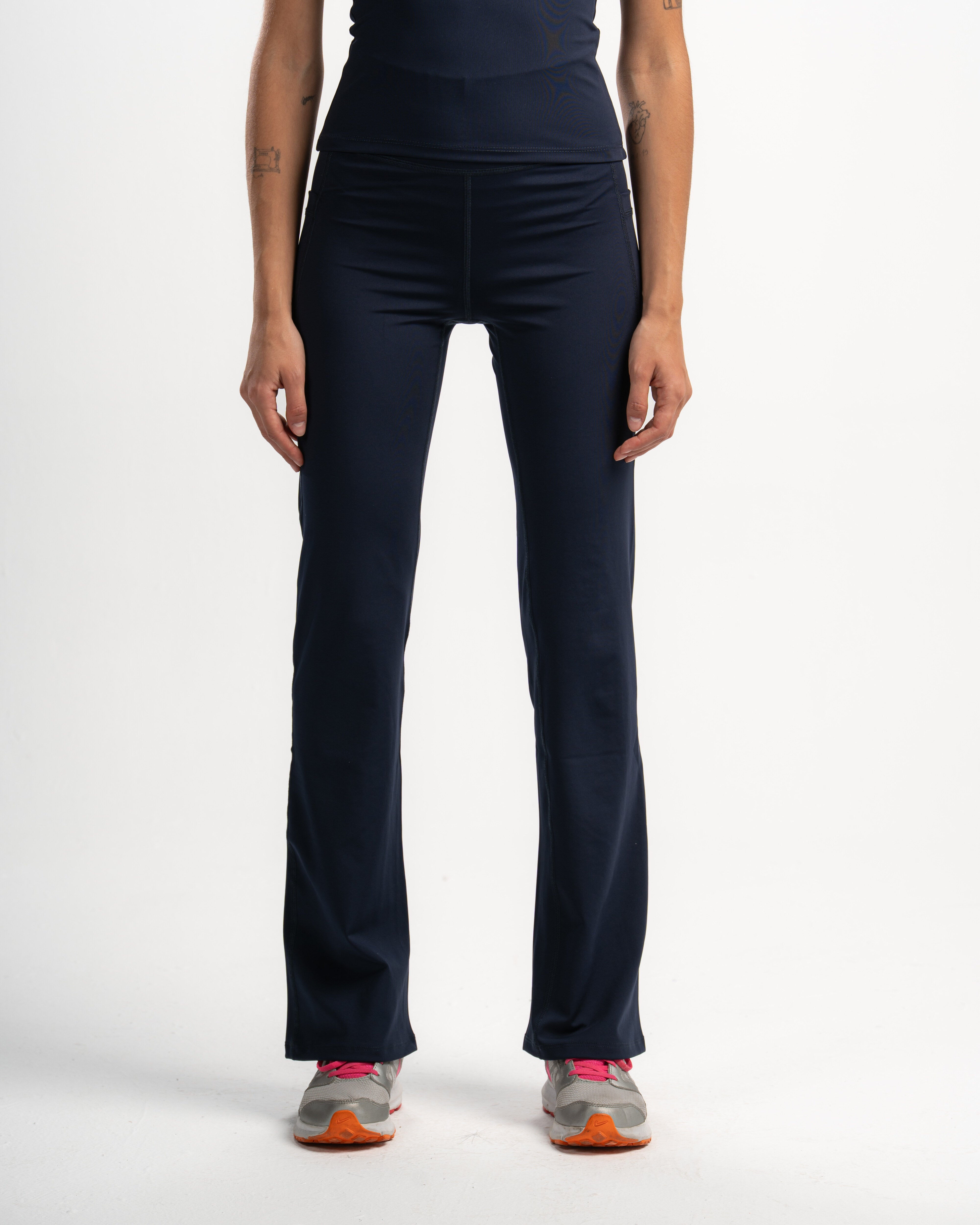 Pocketed Flared Leggings
