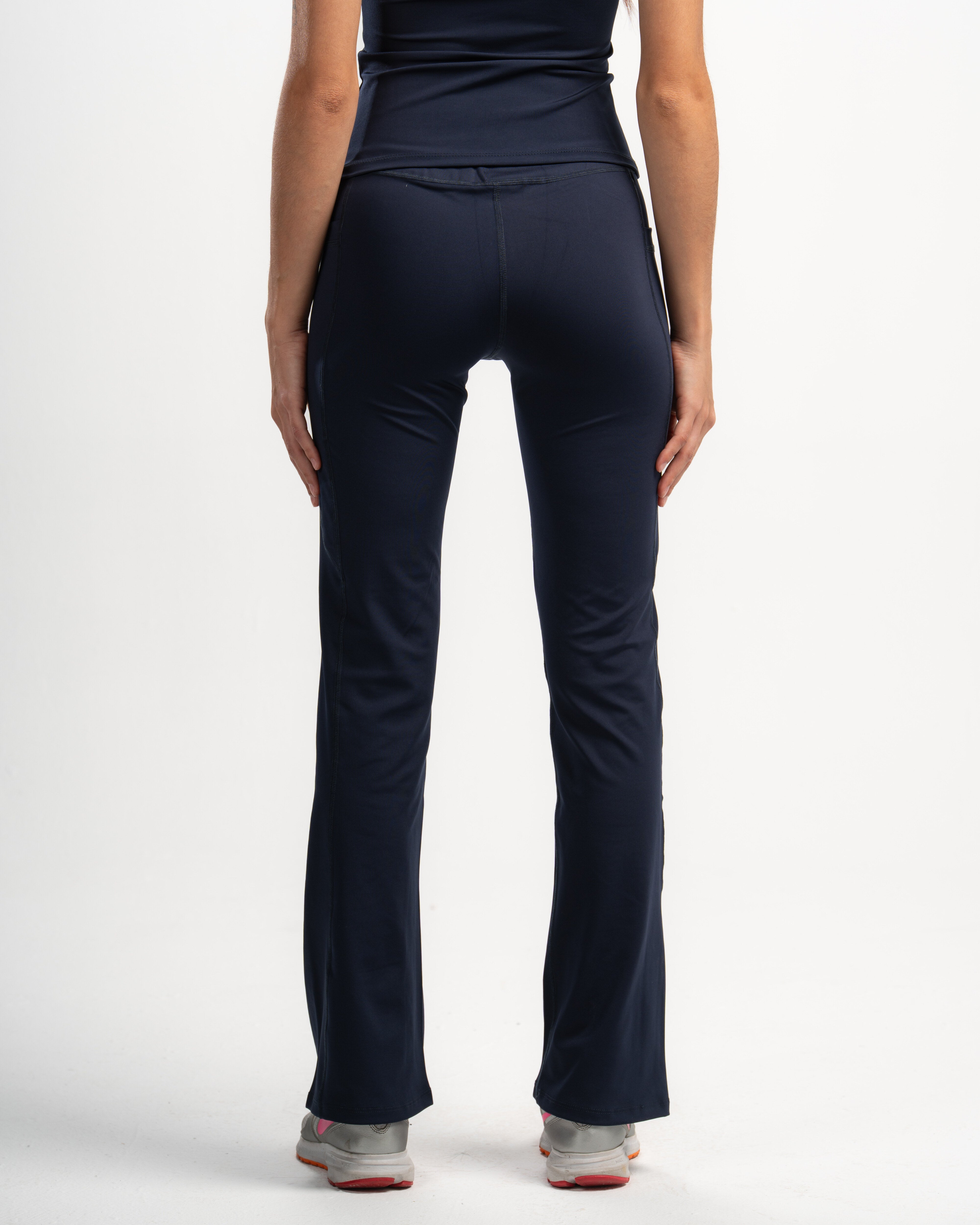 Pocketed Flared Leggings