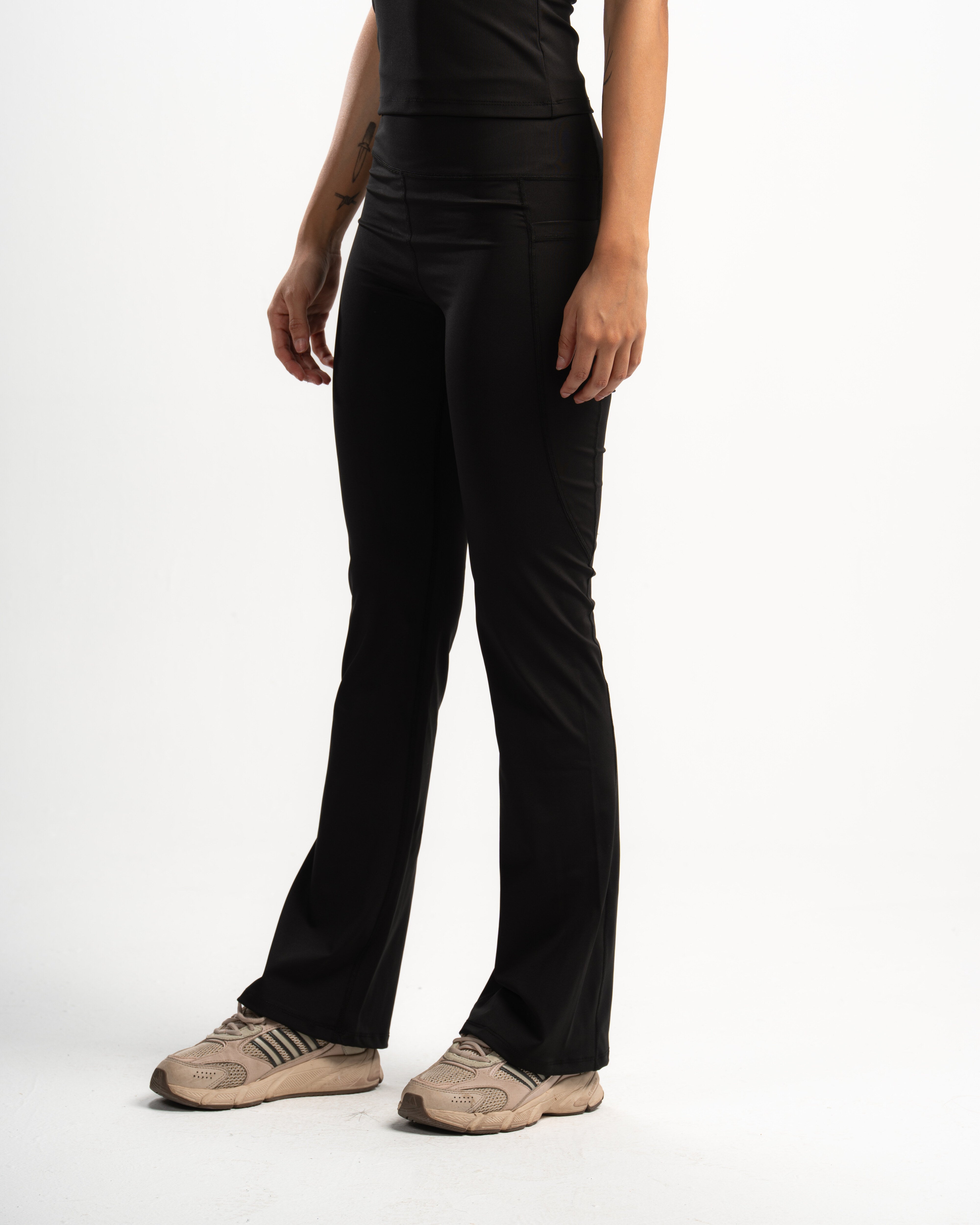 Pocketed Flared Leggings